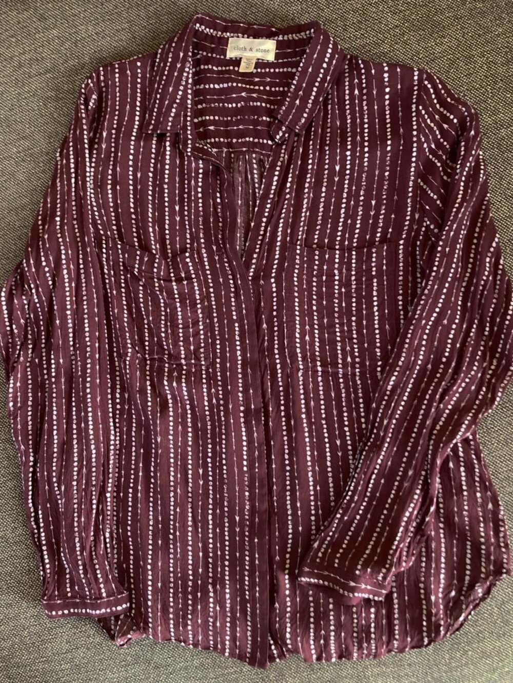 Cloth & Stone Anthropologie Kerry Button Front Blouse Long Sleeve Burgundy M
